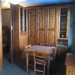 House Cervinia Апартаменти *