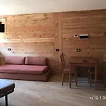 House Cervinia Апартаменти
