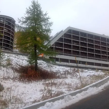 House Cervinia شقة